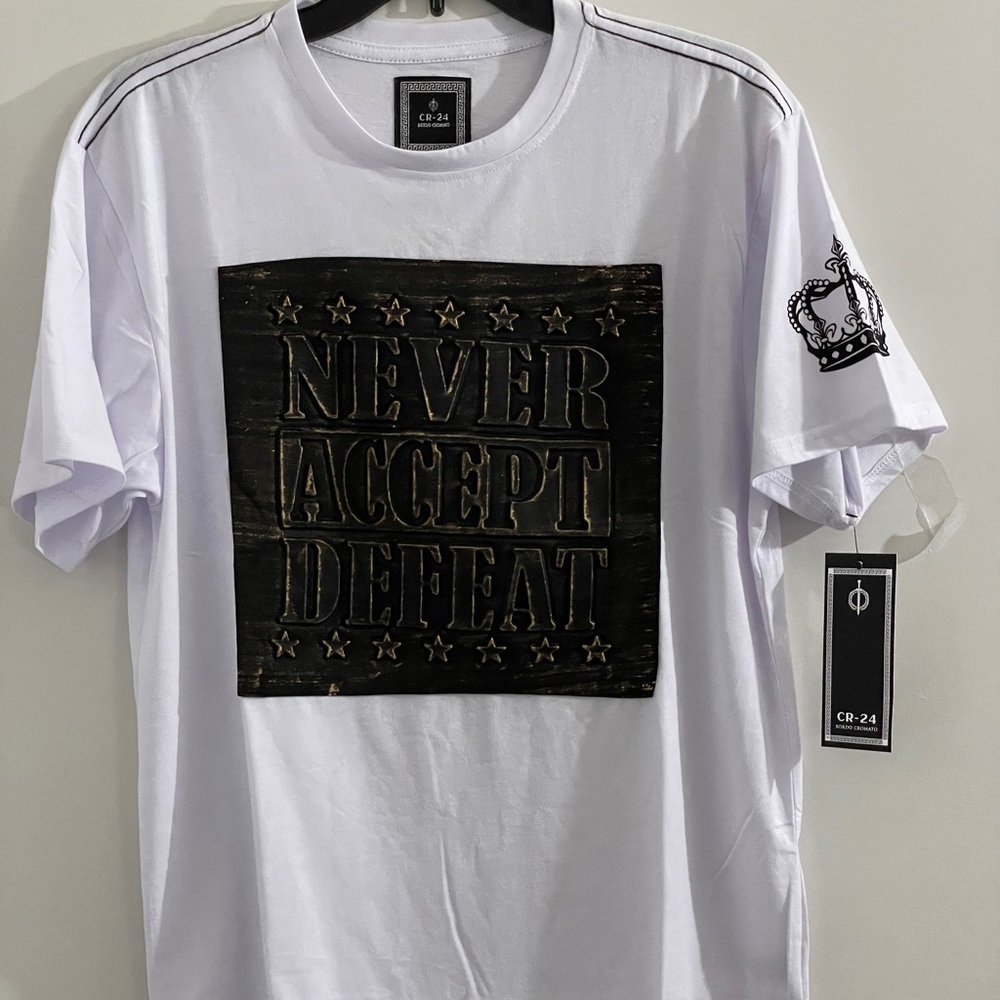 Bordo Cromato Emborsed Print T-shirt